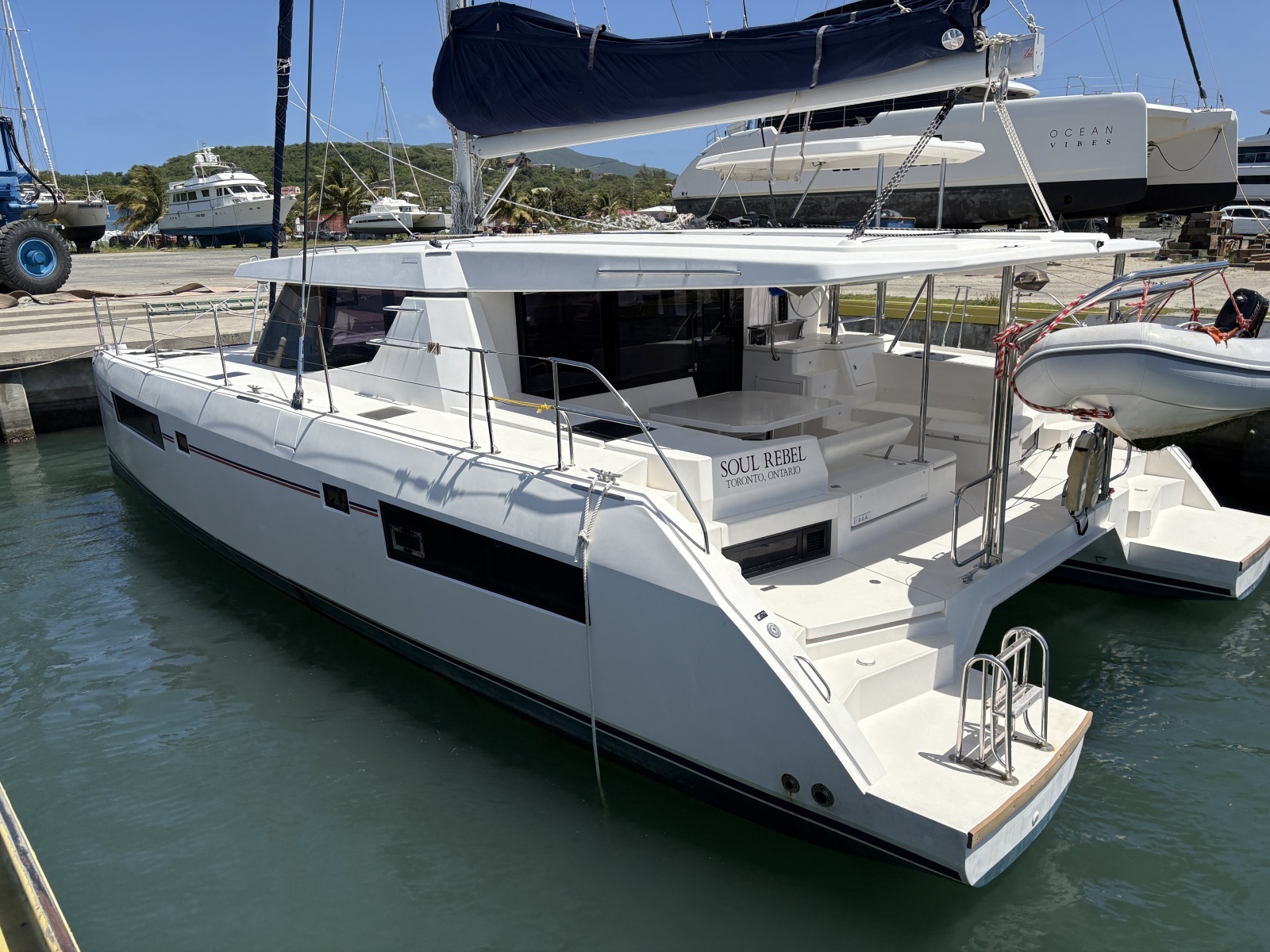 Soul Rebel 45ft Robertson  amp  Caine Yacht For Sale