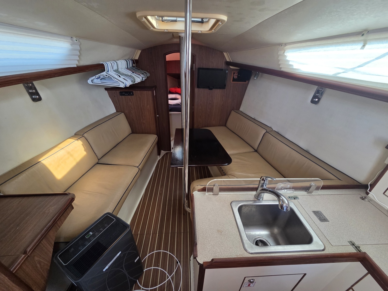Kailani 31ft Hunter Yacht For Sale
