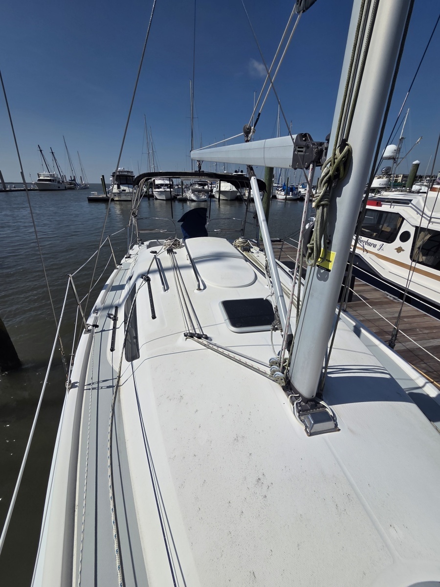 Kailani 31ft Hunter Yacht For Sale