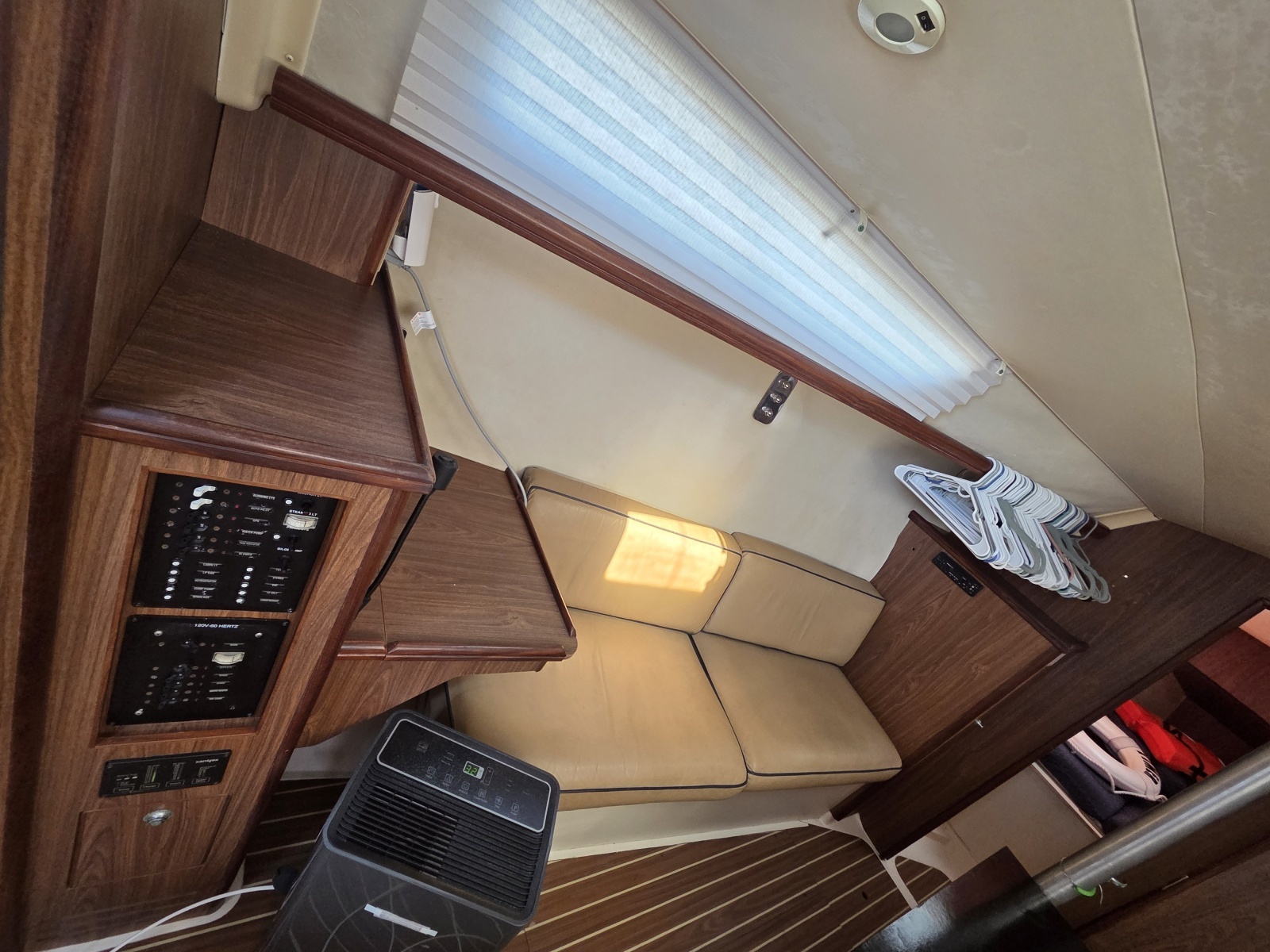 Kailani 31ft Hunter Yacht For Sale