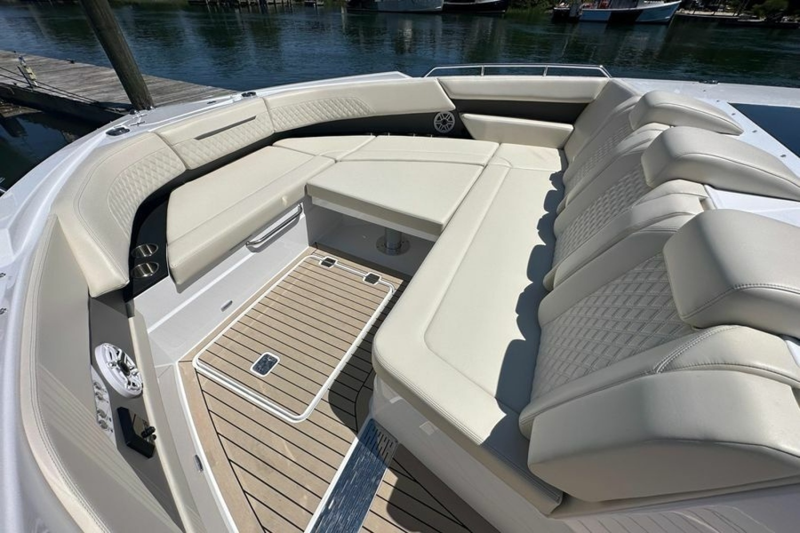 Be Happy 50ft Cruisers Yachts Yacht For Sale