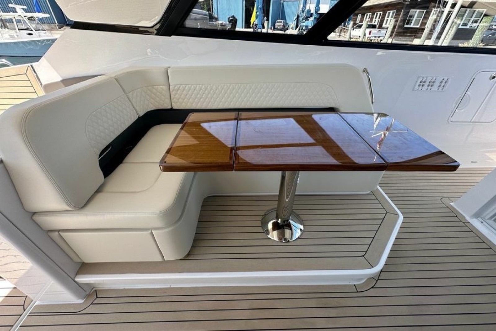 Be Happy 50ft Cruisers Yachts Yacht For Sale