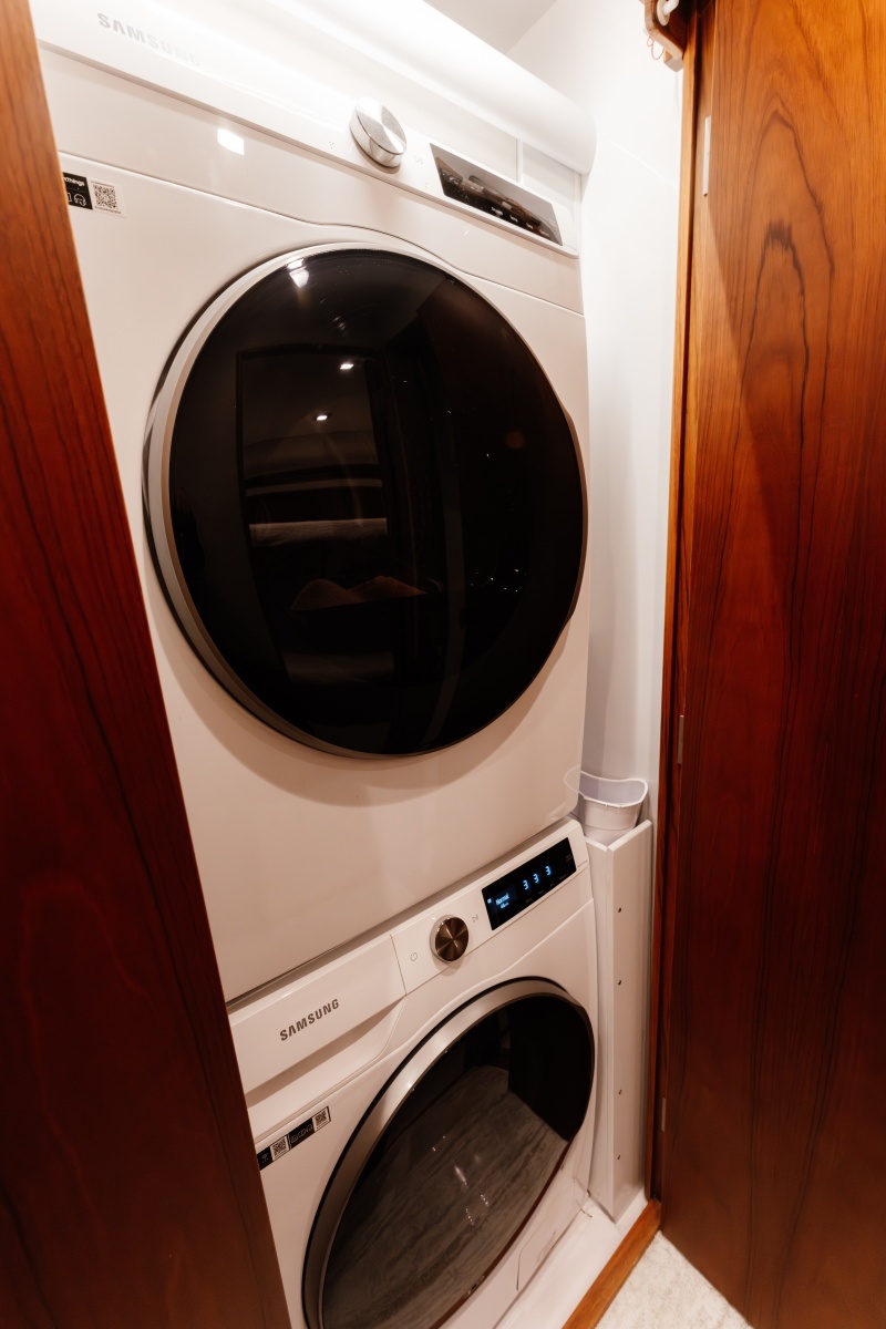 NEVER SAY NEVER 72ft Merritt Yacht For Sale