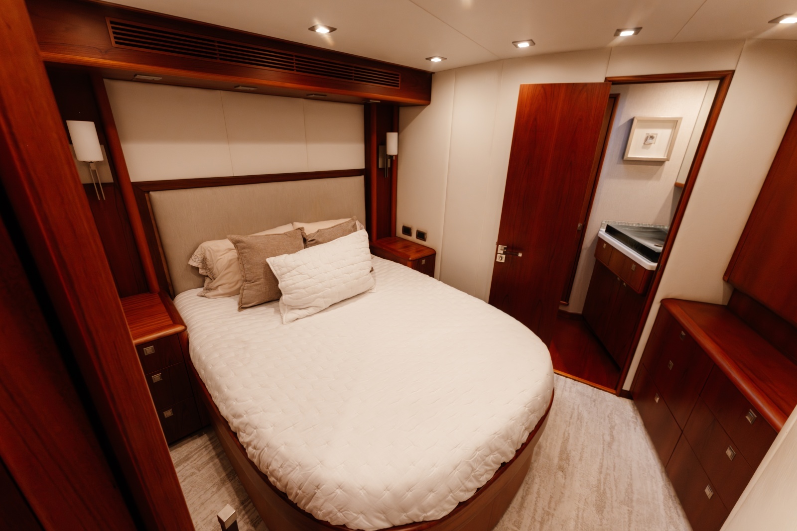 NEVER SAY NEVER 72ft Merritt Yacht For Sale