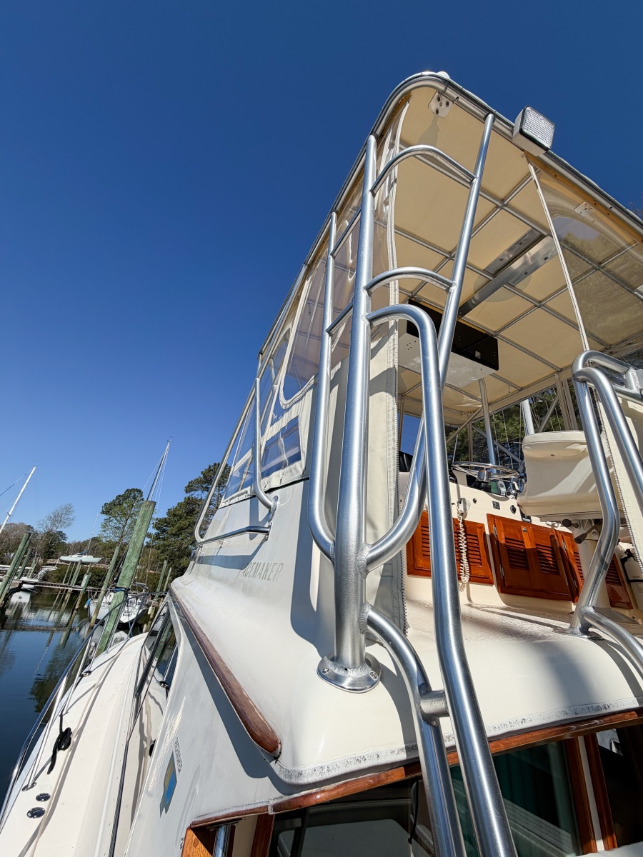 36' 1988 Pacemaker 36 Convertible