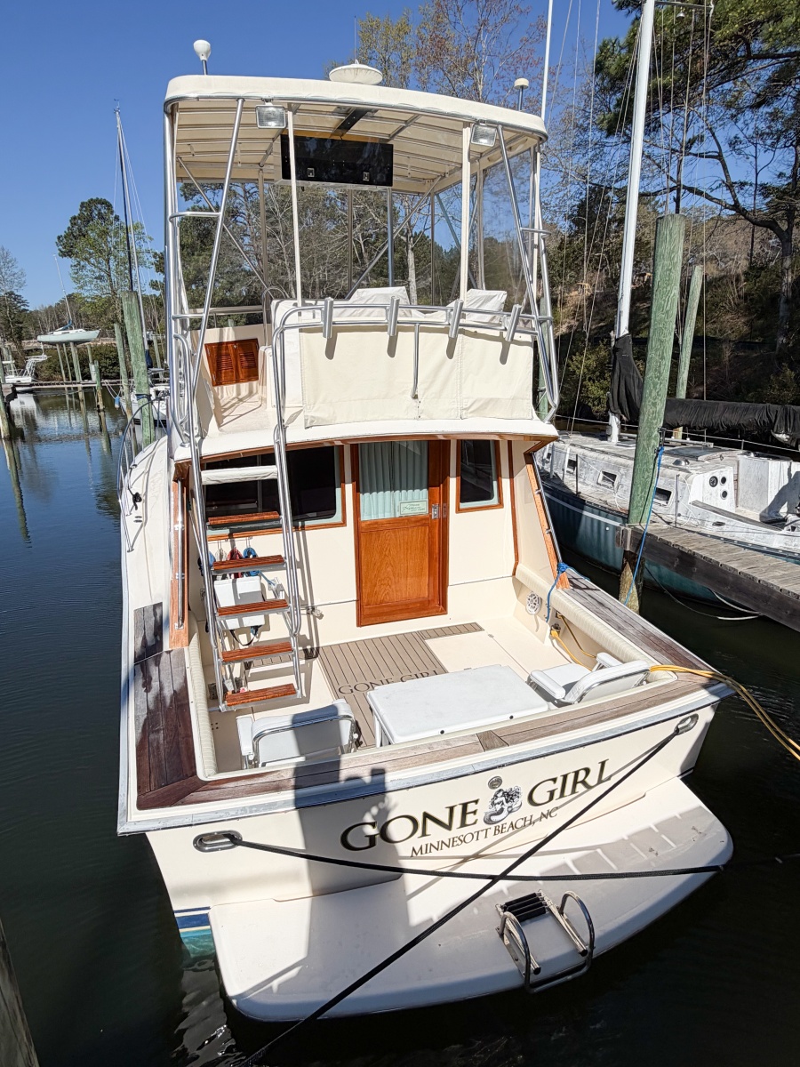 36' 1988 Pacemaker 36 Convertible