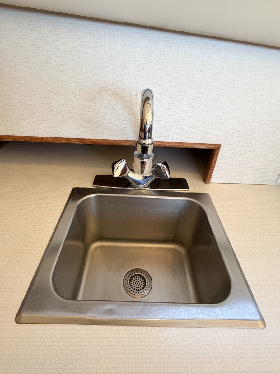 36' 1988 Pacemaker 36 Convertible