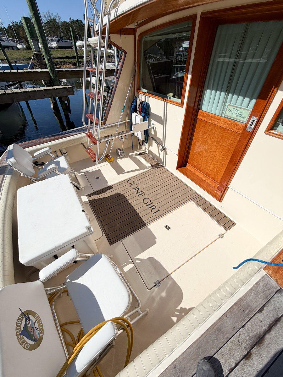 36' 1988 Pacemaker 36 Convertible