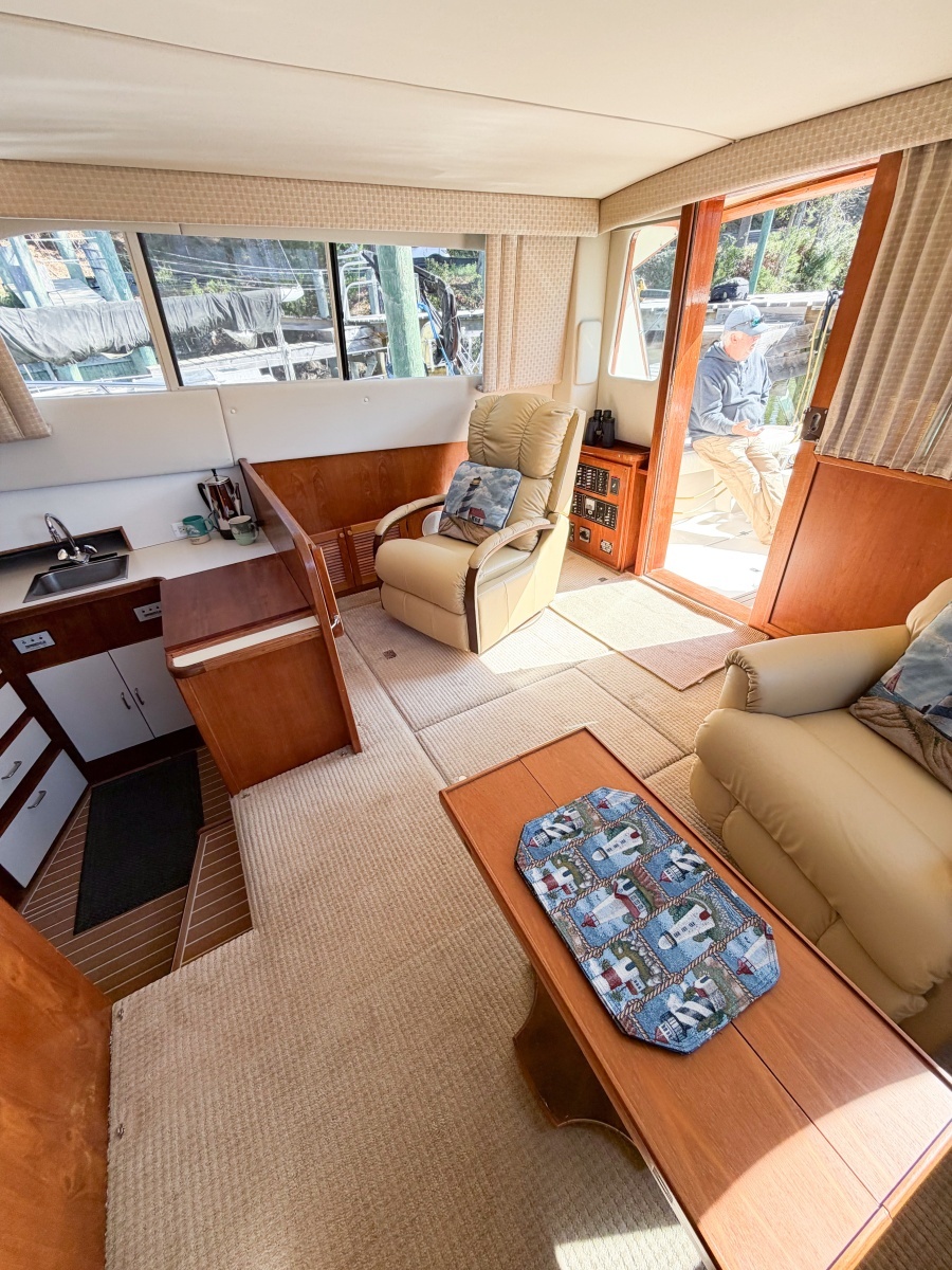 GONE GIRL 36ft Pacemaker Yacht For Sale