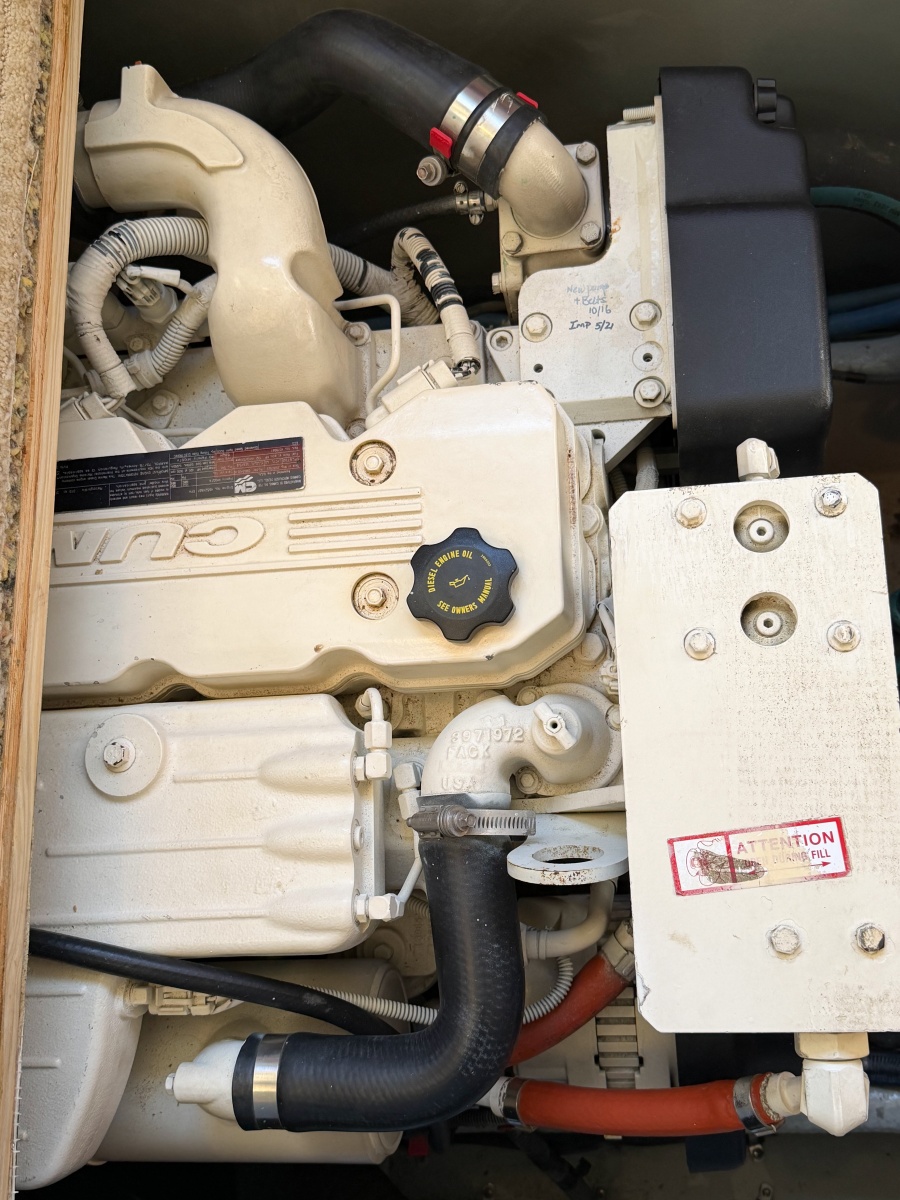 36' 1988 Pacemaker 36 Convertible