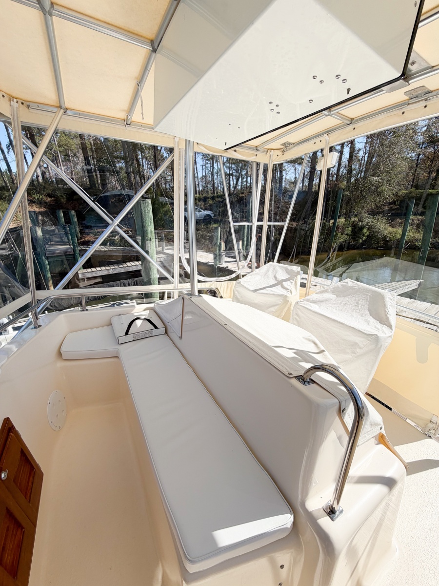 36' 1988 Pacemaker 36 Convertible