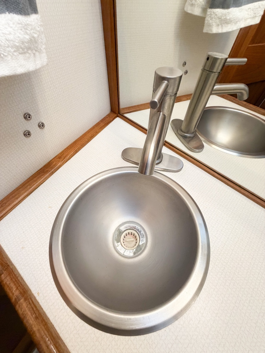 GONE GIRL 36ft Pacemaker Yacht For Sale