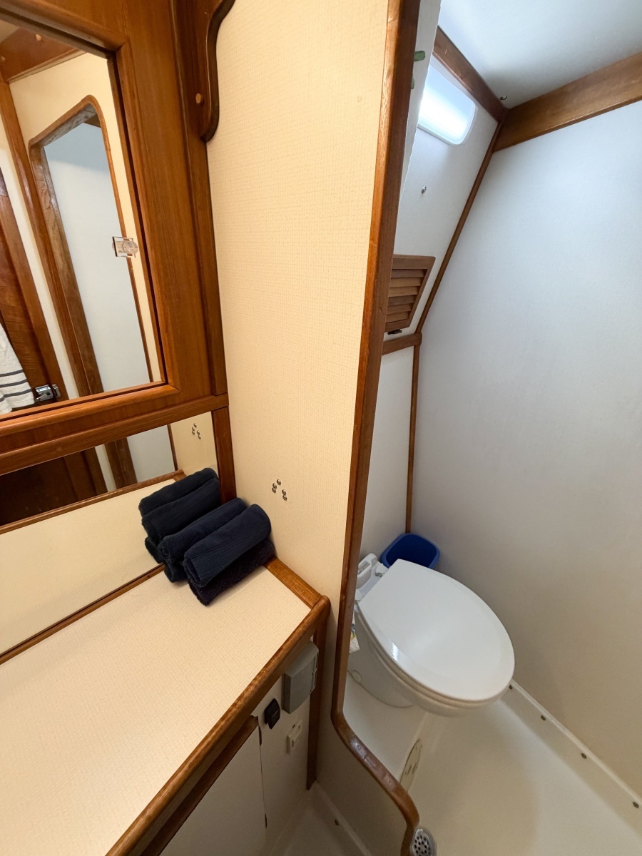 GONE GIRL 36ft Pacemaker Yacht For Sale