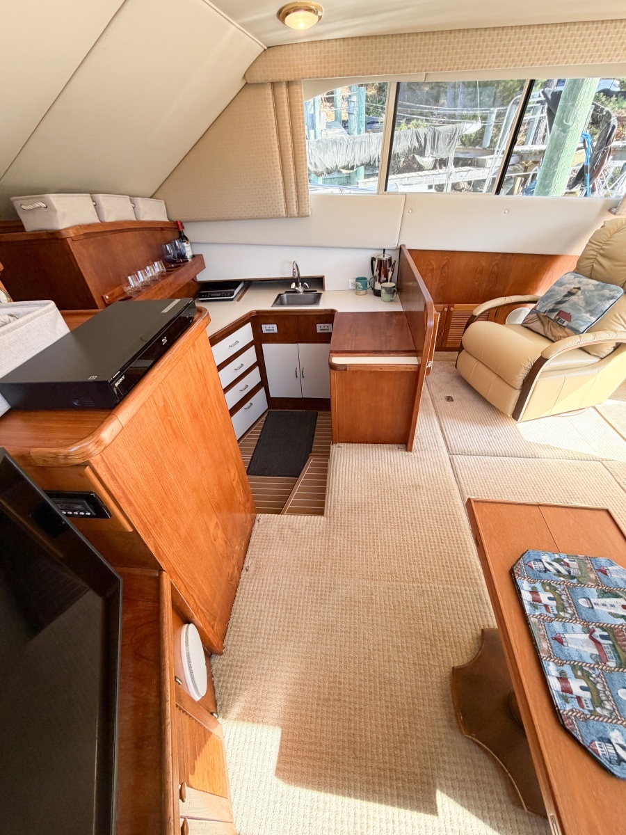 GONE GIRL 36ft Pacemaker Yacht For Sale
