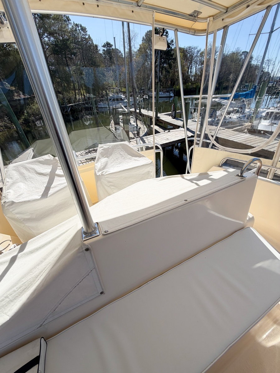 36' 1988 Pacemaker 36 Convertible