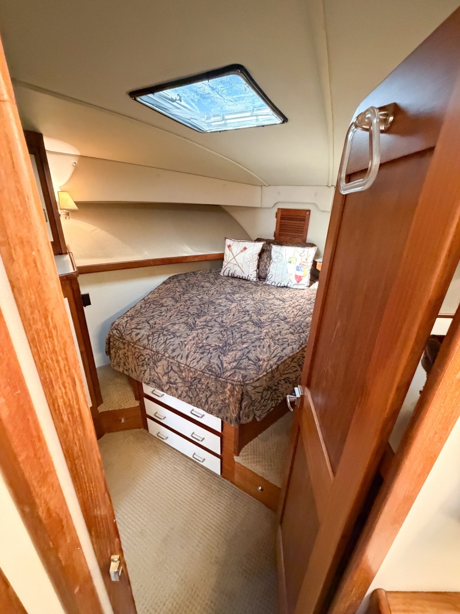 GONE GIRL 36ft Pacemaker Yacht For Sale