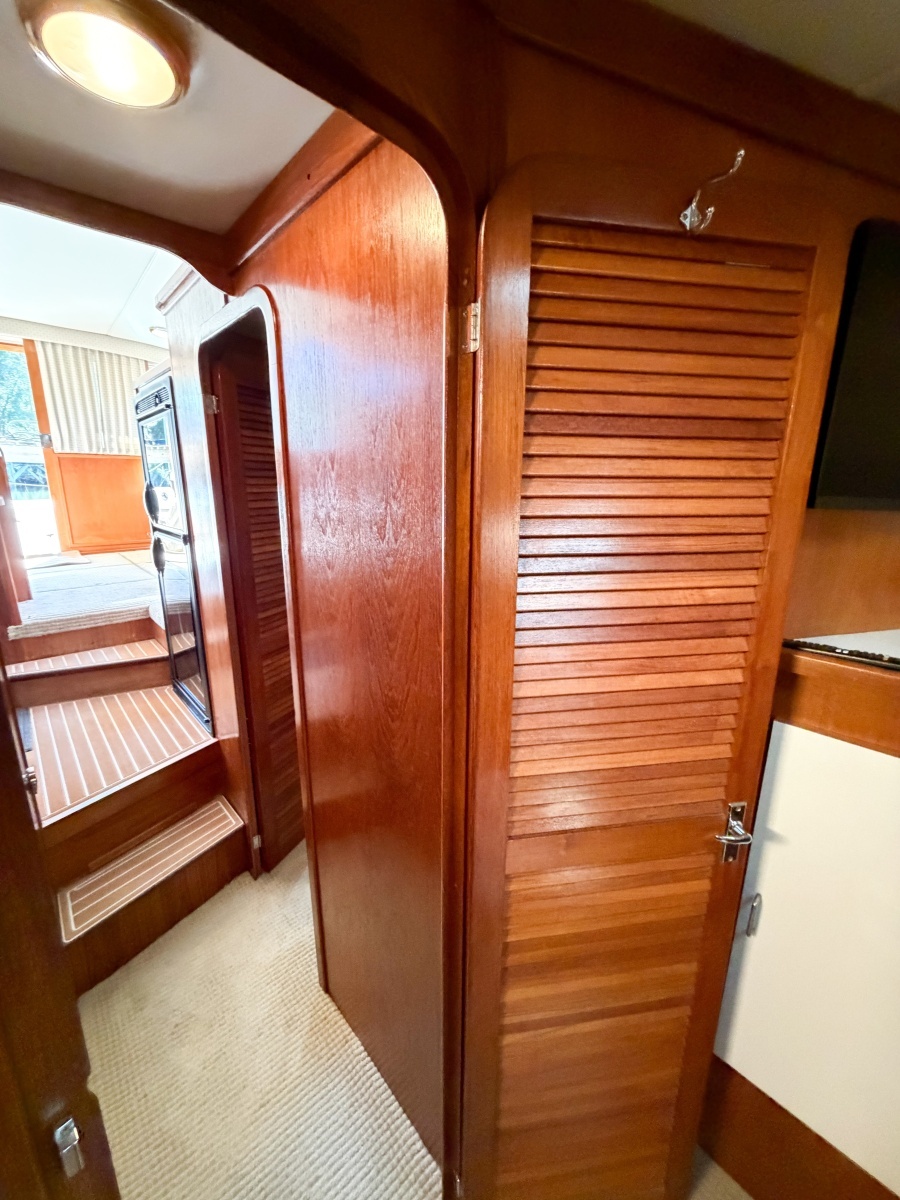 GONE GIRL 36ft Pacemaker Yacht For Sale