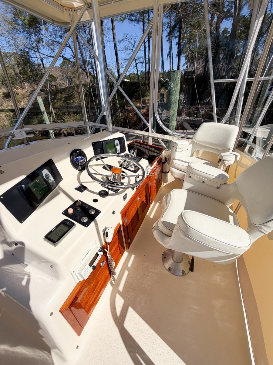 GONE GIRL 36ft Pacemaker Yacht For Sale