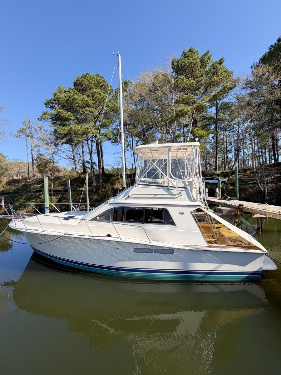 GONE GIRL 36ft Pacemaker Yacht For Sale