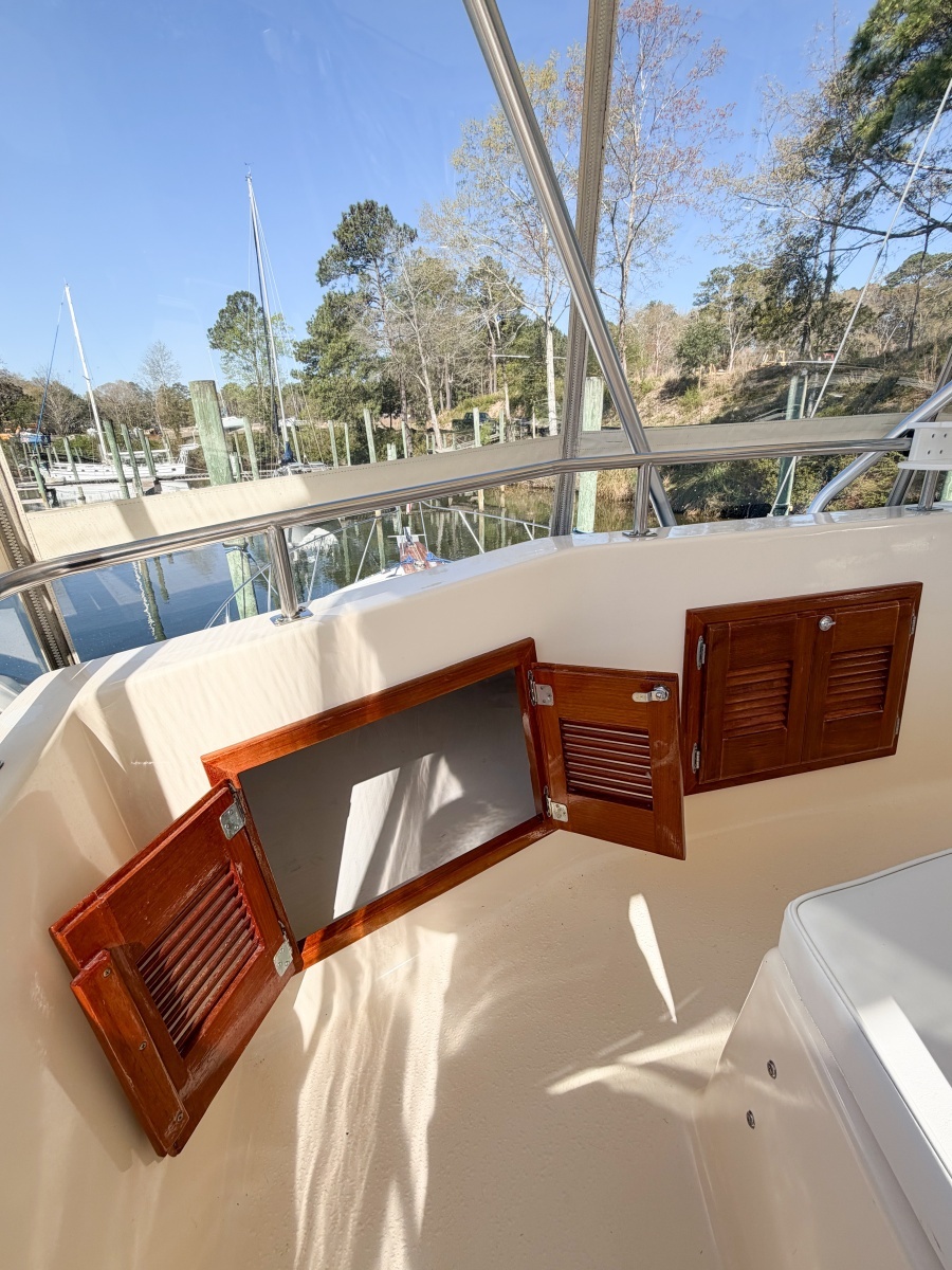 GONE GIRL 36ft Pacemaker Yacht For Sale