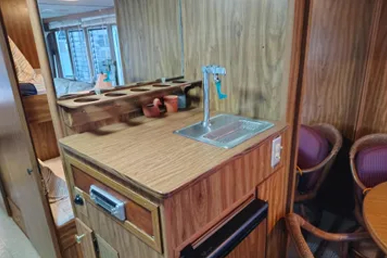 50' 1981 Lazy Days 50