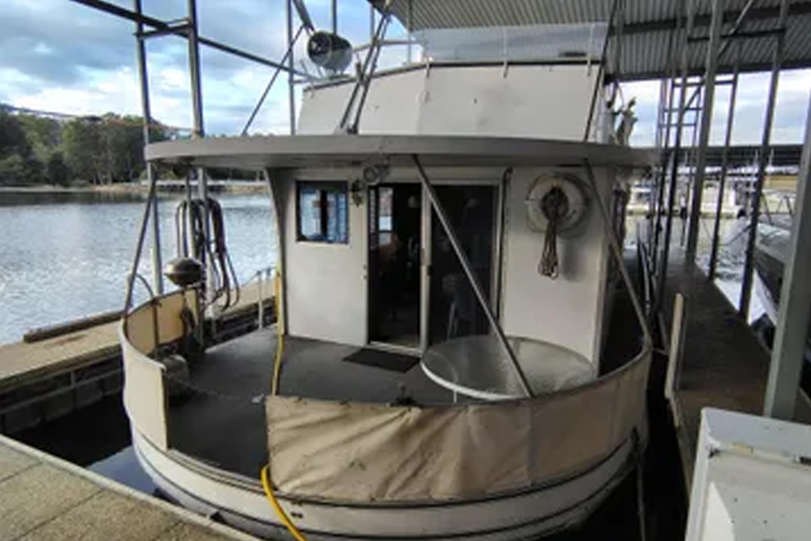 50' 1981 Lazy Days 50