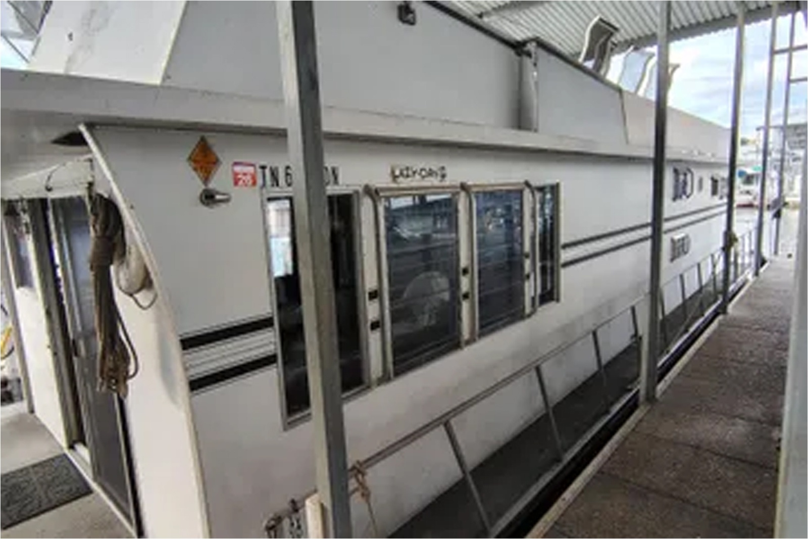 50' 1981 Lazy Days 50