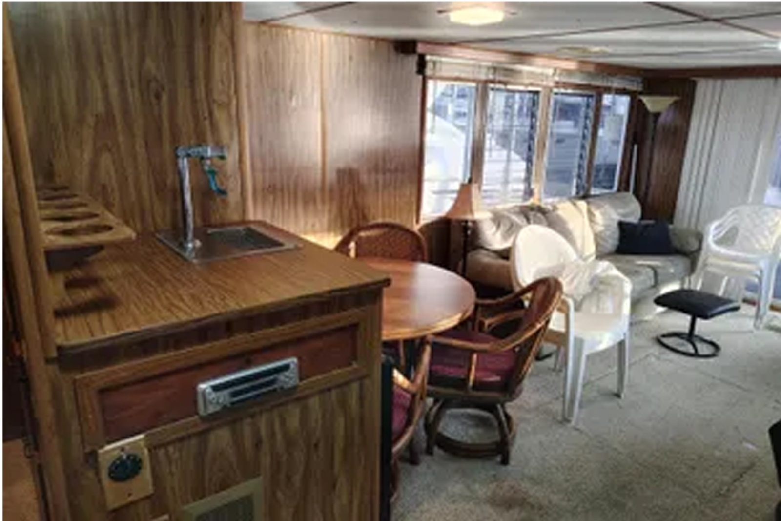 50' 1981 Lazy Days 50