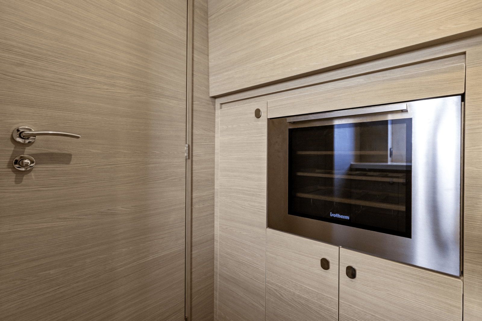 50ft Aquila Yacht For Sale