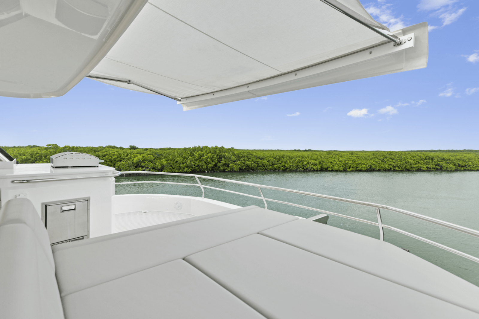 50ft Aquila Yacht For Sale