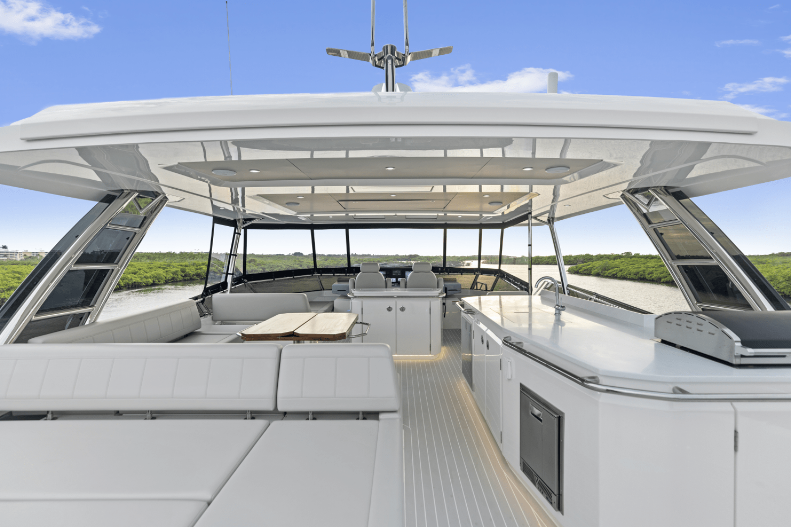 50ft Aquila Yacht For Sale