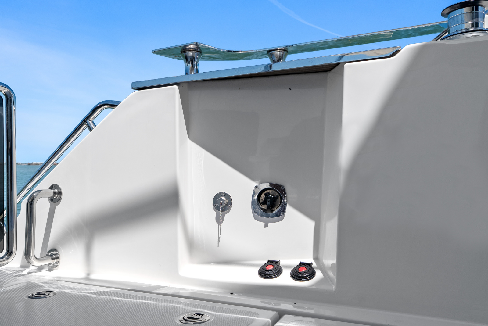 54ft Aquila Yacht For Sale