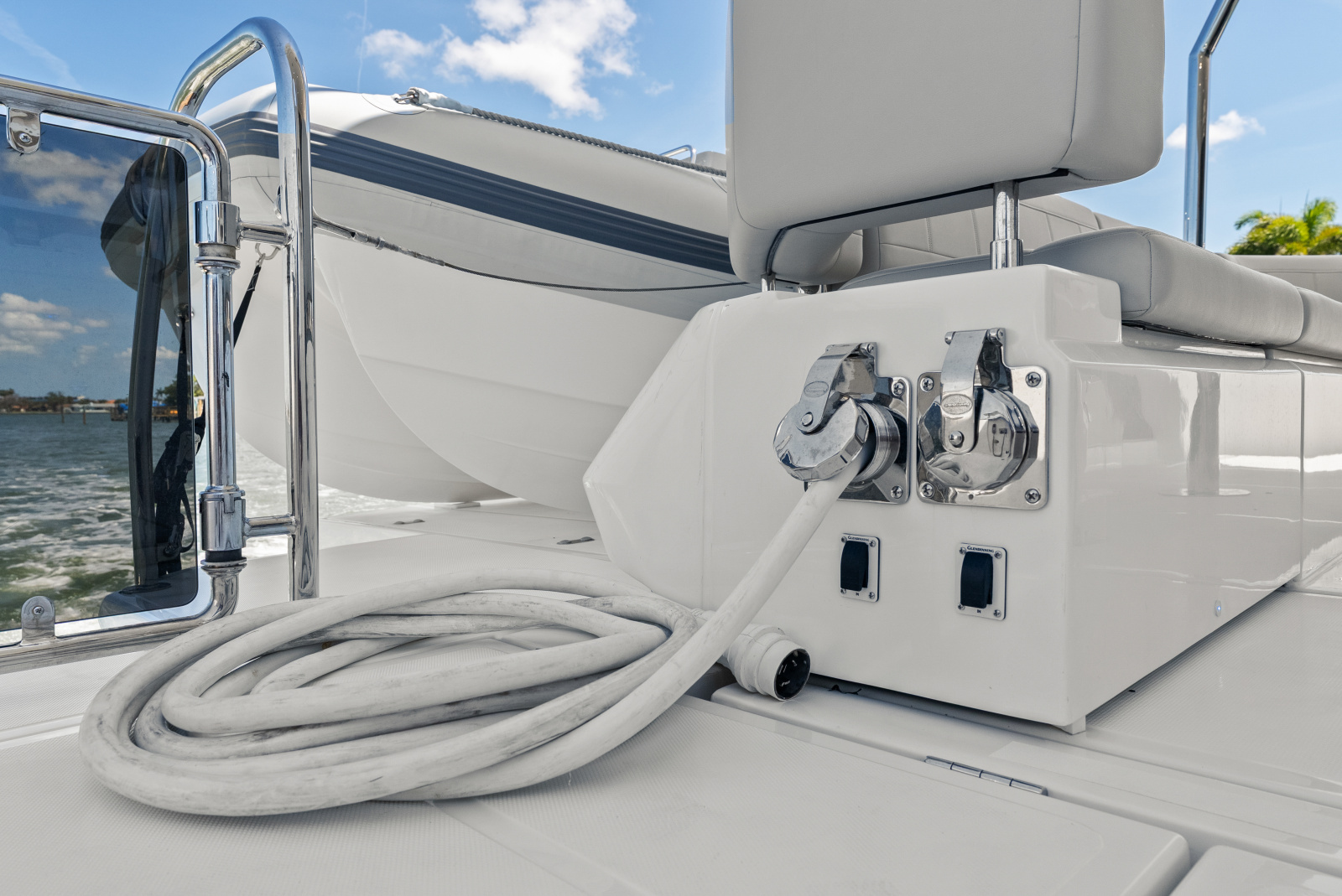 54ft Aquila Yacht For Sale