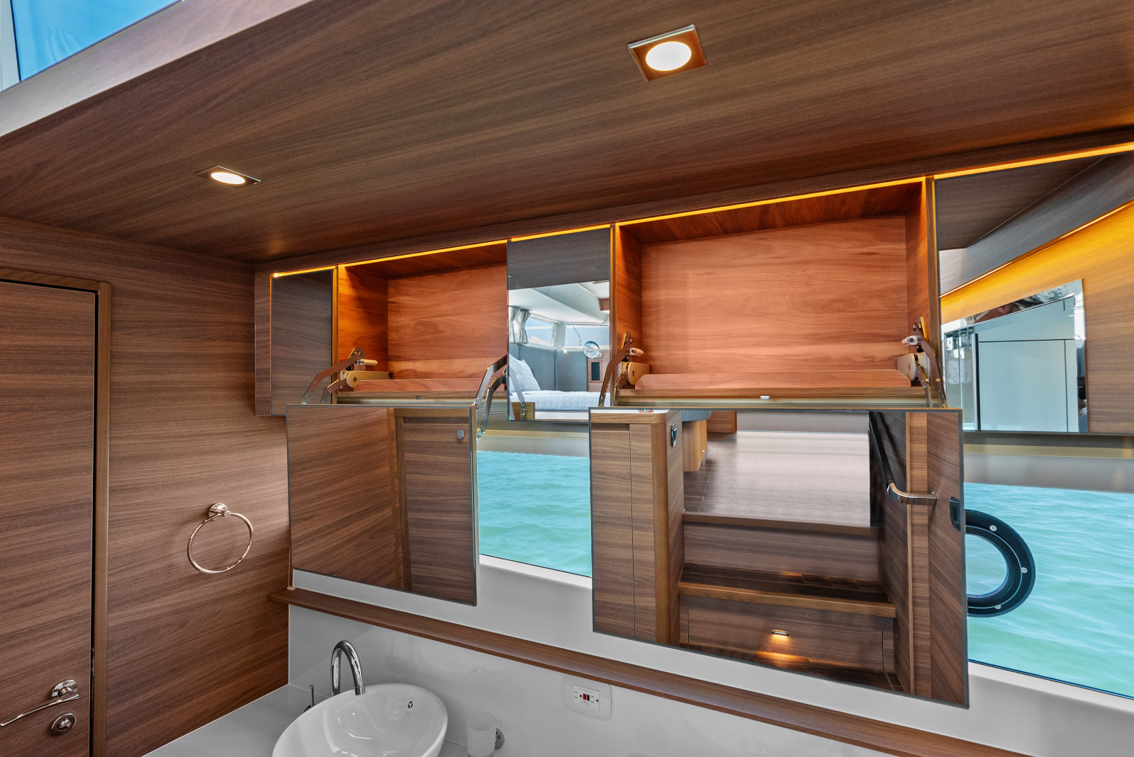 54ft Aquila Yacht For Sale