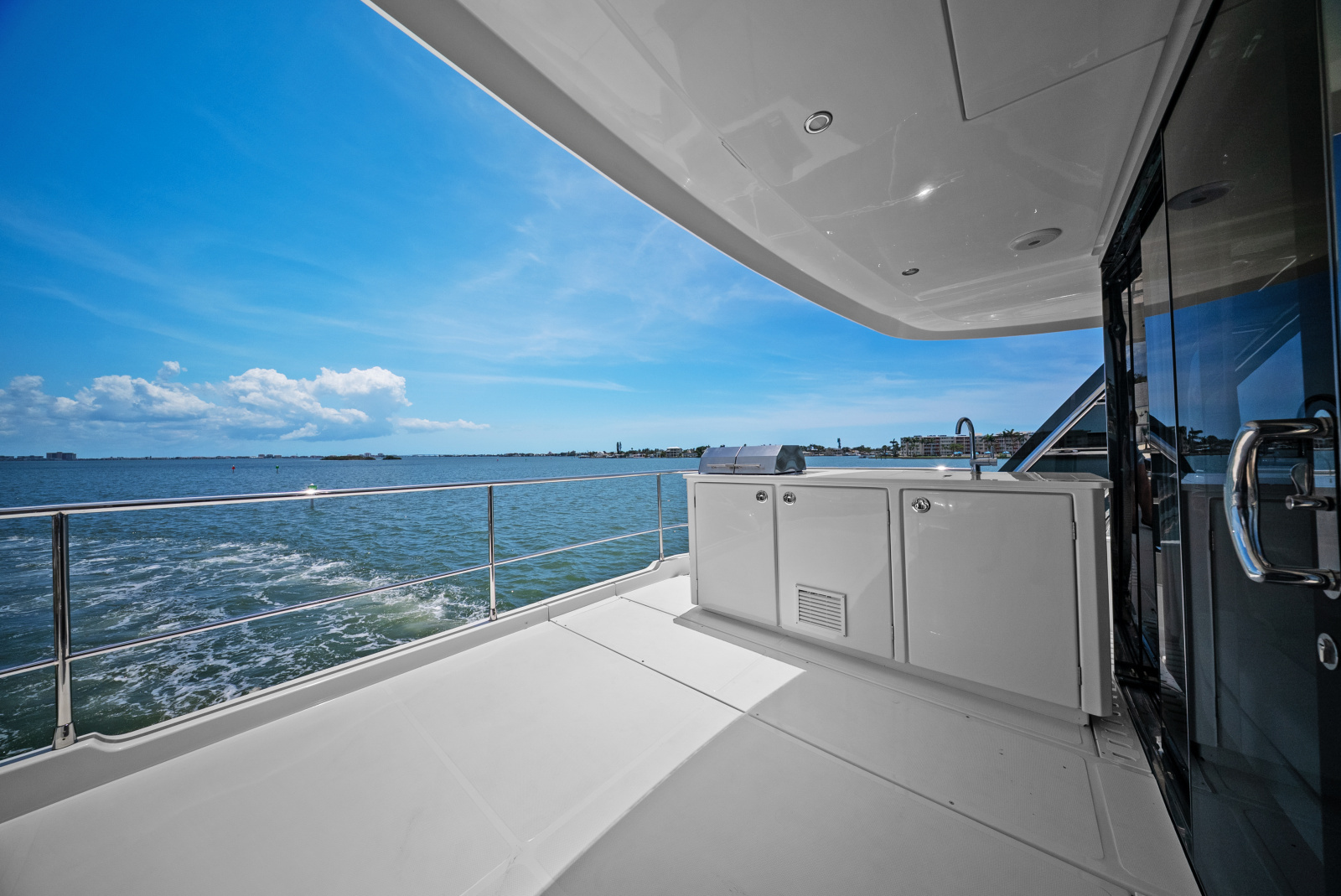 54ft Aquila Yacht For Sale