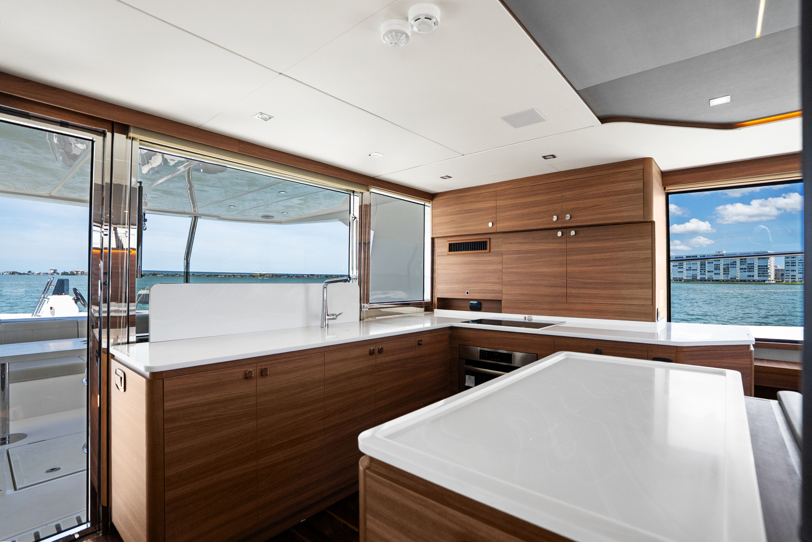 54ft Aquila Yacht For Sale