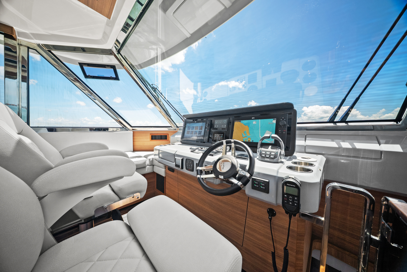54ft Aquila Yacht For Sale