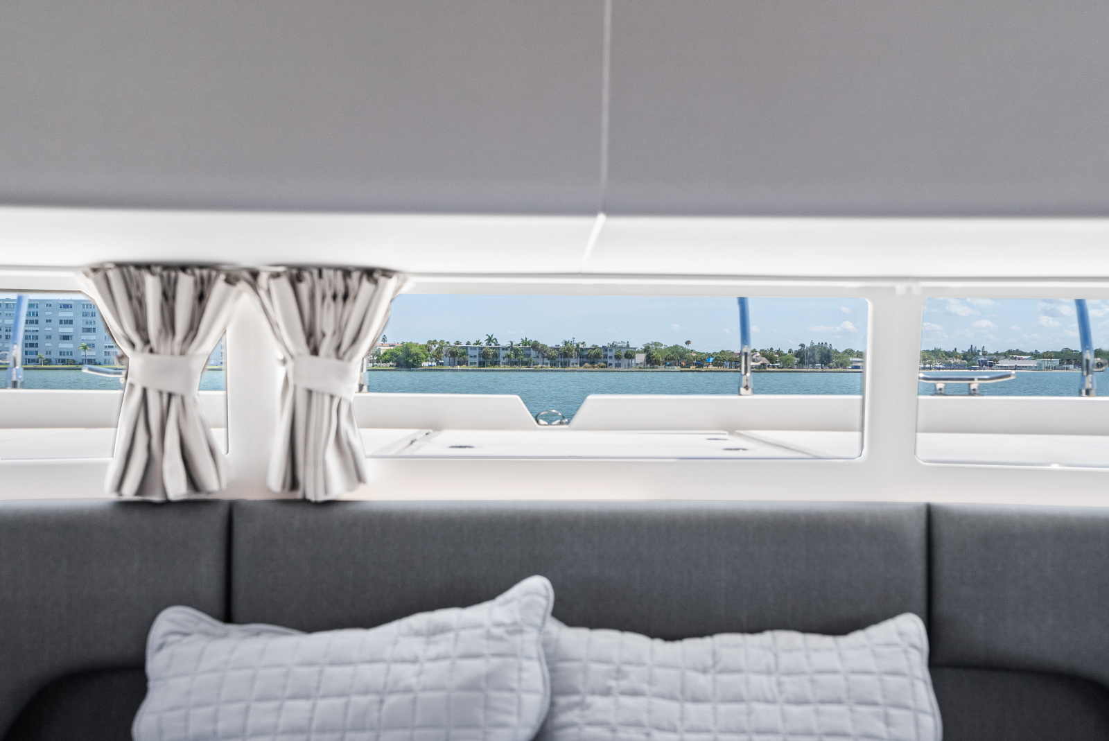 54ft Aquila Yacht For Sale