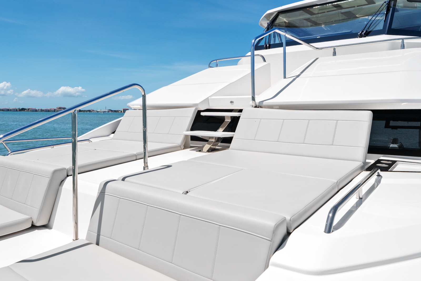 54ft Aquila Yacht For Sale