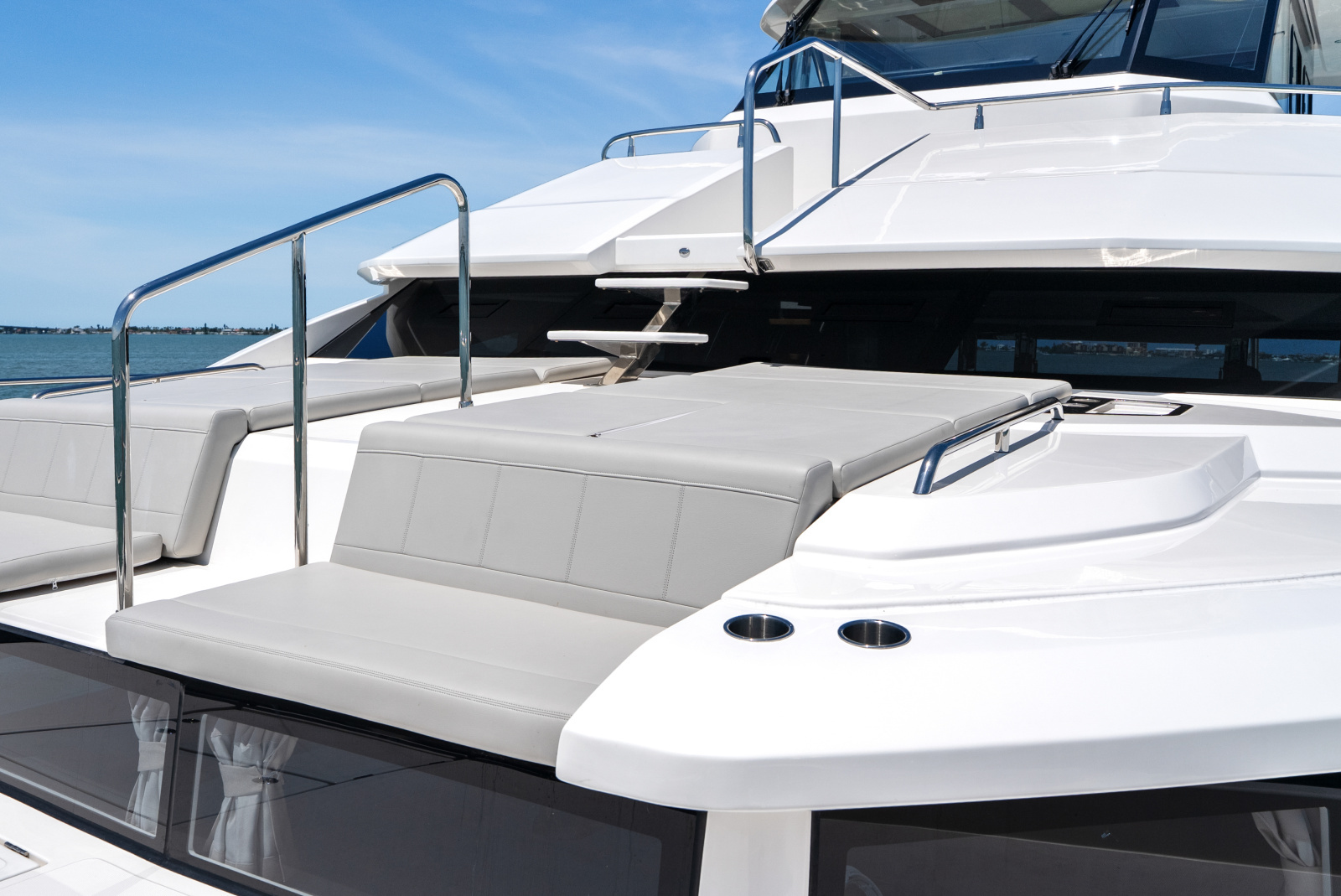 54ft Aquila Yacht For Sale