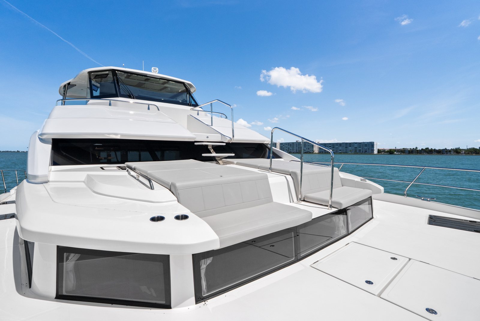 54ft Aquila Yacht For Sale