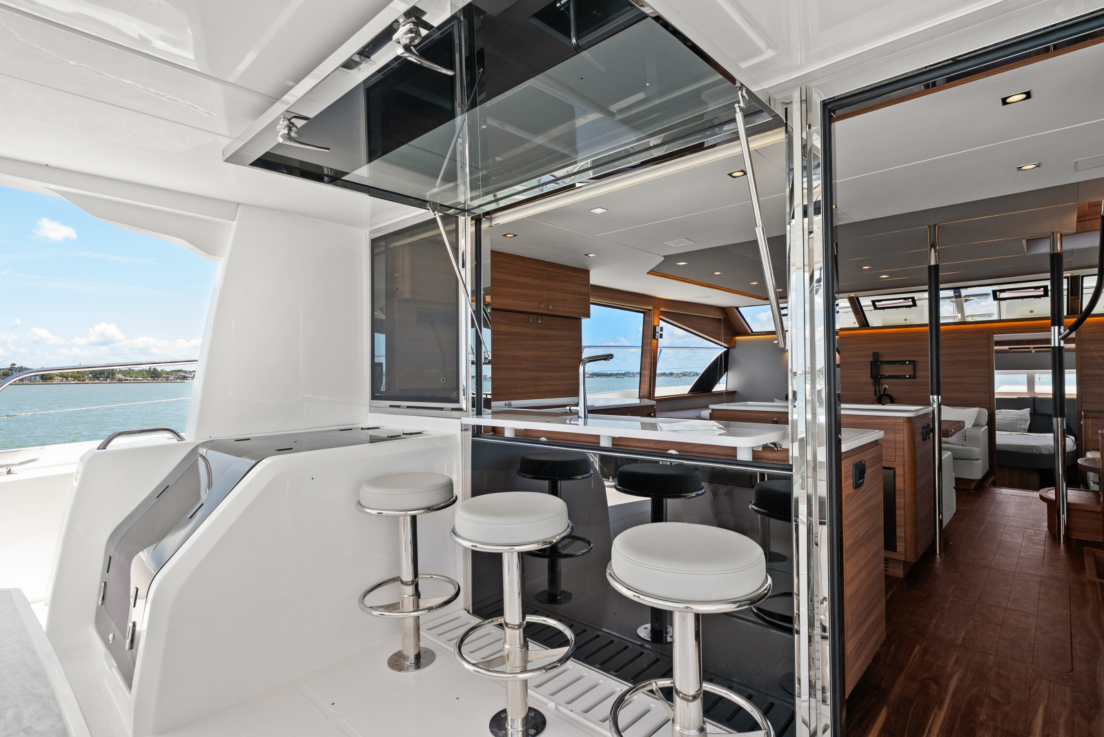 54ft Aquila Yacht For Sale