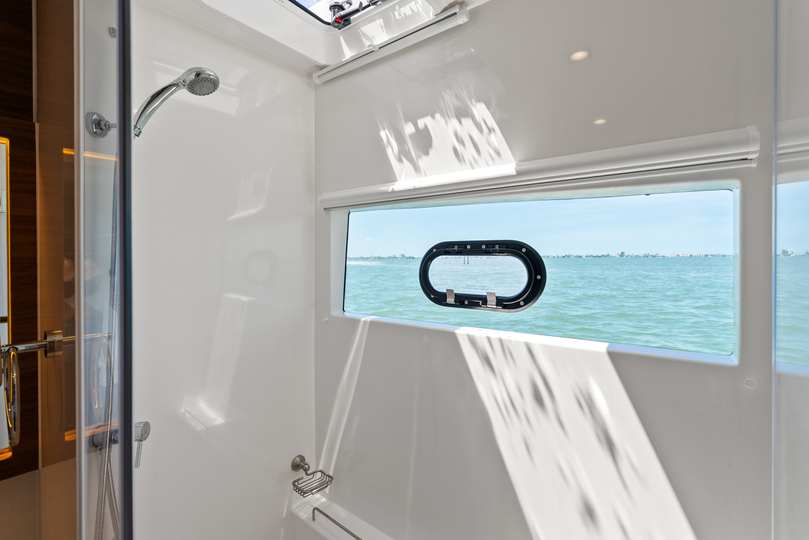 54ft Aquila Yacht For Sale