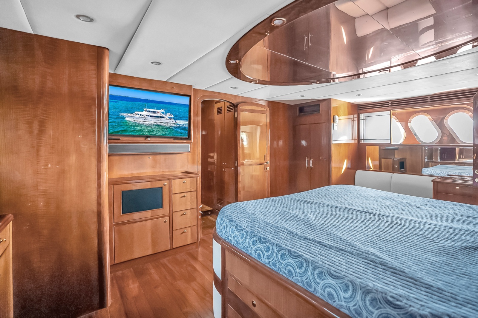 82' 2006 Jefferson Starship