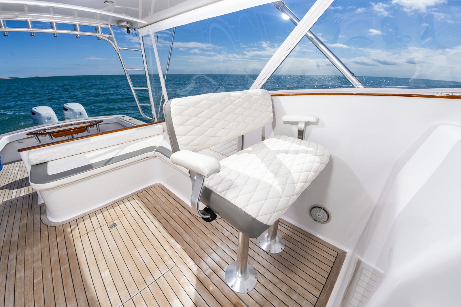 2009 CUSTOM CAROLINA 36 Express