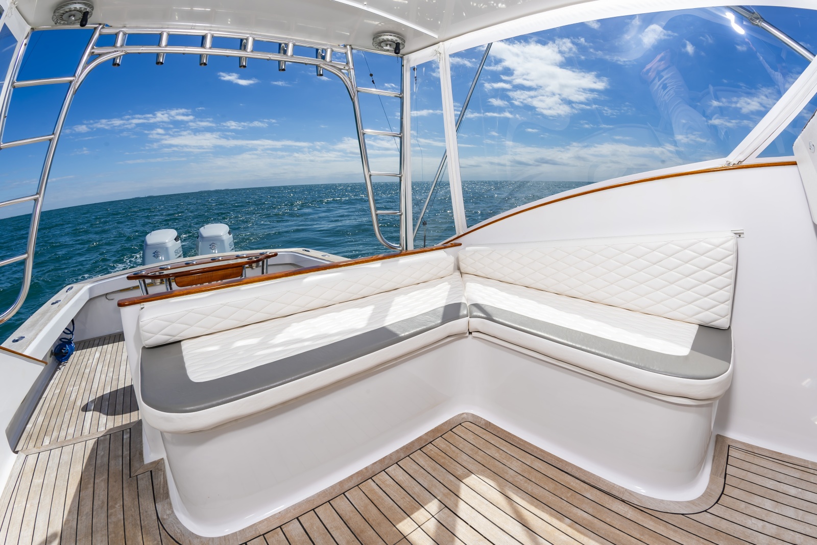 2009 CUSTOM CAROLINA 36 Express
