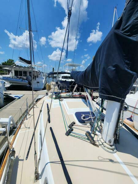 34' 1986 Tartan 34-2