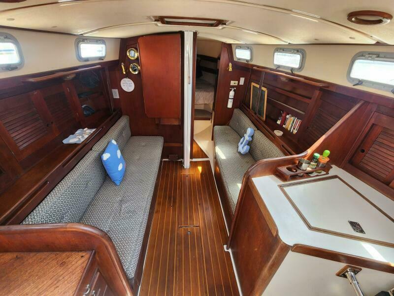 34' 1986 Tartan 34-2