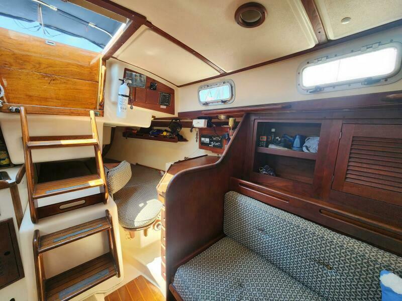 34' 1986 Tartan 34-2