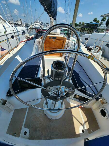 34' 1986 Tartan 34-2